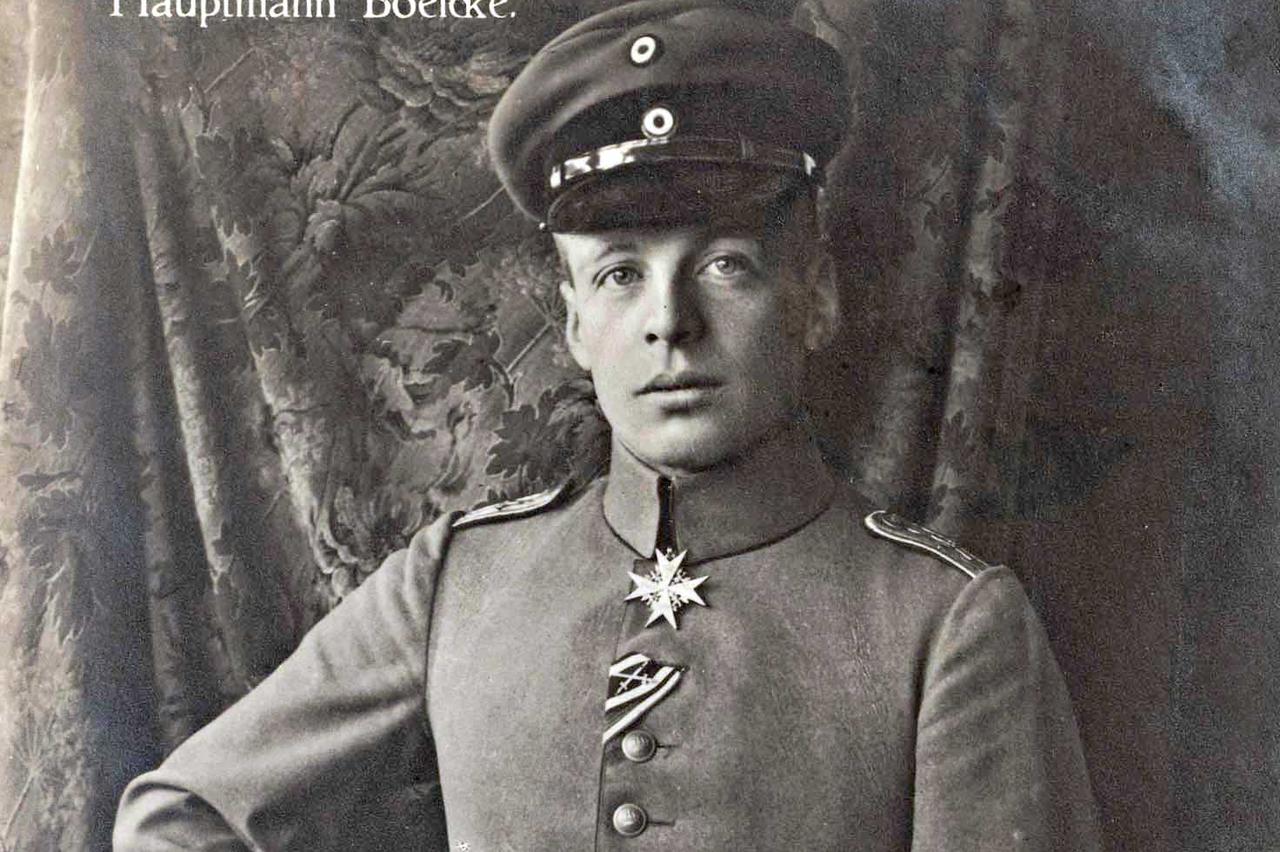 Hauptmann Boelcke